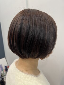 エニー 四条大宮(aNy) 【伸ばしかけの方でも◎】ショートボブ