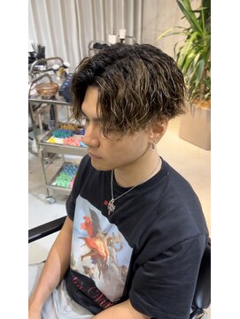 サップ 茨木店(Sup) 刈り上げセンターパート×ツイストスパイラルパーマ