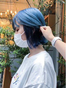 ネオリーブアイム 横浜西口店(Neolive aim) 被らないブルーのコントラストカラー 【成田】 横浜