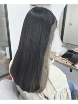 シア 新越谷店(SHEER) インナーグレーカラー