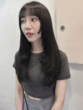 キャンバス バイ ネオリーブ 横浜西口(Canvas by neo.) ロングハイレイヤー 暗髪 艶髪 ブラックブルー 横浜 顔周り