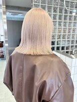 サンクプロジェクト(cinq PROJECT)&nbsp;ハイトーン切りっぱなしショートボブミルクティーピンクベージュ