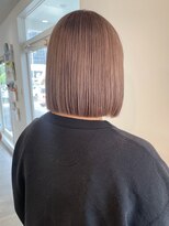 ミルヘアデザイン(mil hair design)&nbsp;切りっぱなしボブ　ブルーブラック　ブリーチカラー　暗髪
