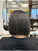ROUIS 津田沼 ハイライトブルー ボブ 白髪ぼかし