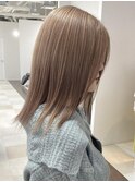 ナチュラルグレージュ
