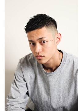 メリケンバーバーショップ フクオカ(MERICAN BARBERSHOP FUK) ソフトツーブロックフェザーマッシュワイルドアップバング2