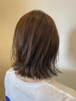 フラテロ(fratello)&nbsp;柔らかベージュ　切りっぱなしボブ