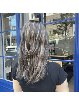 エレナ(elena) コントラストハイライト