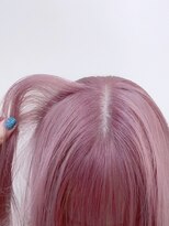 リノショアーズ 日本大通り店(RINOSHORES)&nbsp;大人可愛いペールピンクハイトーンブリーチダブルカラーmaaya