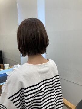 リュクスバトーバイトリコ 船橋南口店(Luxe BATEAU by tricot) 切りっぱなしボブ×ダークグレージュ/20代30代40代