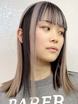 ウィコ 新宿(WICO) white beige×black[新宿駅/切りっぱなしボブ/エアリーロング]