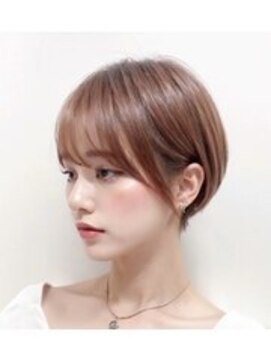 ルエラ 彦根(Luela) 丸みある大人ショート