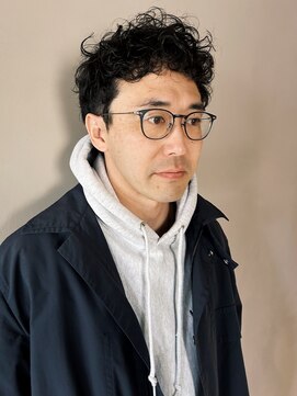 トランクイル(tranquil) 【ラフな束感で魅せる、大人のスパイラルパーマ】