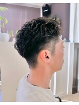 ワイボンドヘアー(Y bond hair)&nbsp;無造作パーマツイストスパイラルパーマツーブロックメンズカット