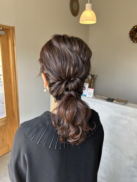 大人ローポニーヘア◎
