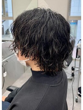 ジーニー 本厚木(Genie) フェザーパーマサーフカール刈り上げセンターパート