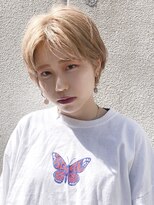 コワファーストナガサキシャンプーボーイ(COIFF1RST NAGASAKI SHAMPOO BOY)&nbsp;ブリーチ1回　ミルクティーベージュ