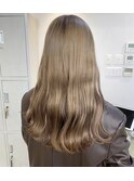 ハイトーンベージュ