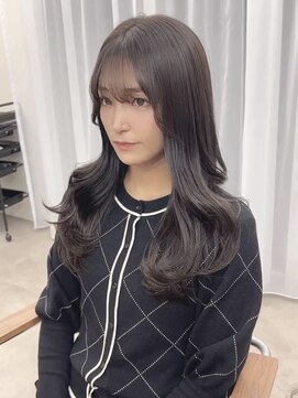 ソルバイシェス(SOL by shes) レイヤーカット×ブリーチなしグレージュ