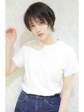 アトリア 横浜(Atria) ナチュラルショート/ブラックカラー