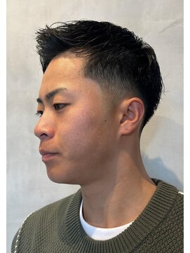 バーバーショップ フォーシーズン(BAR BER SHOP FOURSEASON) メンズショートスタイル/ローフェード/アップバング