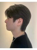 センターパートウルフ