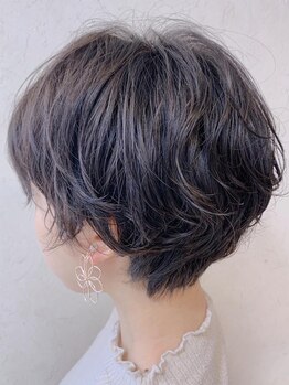 美容室 ダルテ(d'Arte)の写真/【北18条駅すぐ】髪のお悩みは人それぞれ…。一人ひとりに向き合う丁寧なカウンセリングが魅力＊