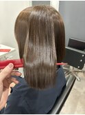 酸性縮毛矯正＋透明感カラーで叶えるナチュラル艶ボブ