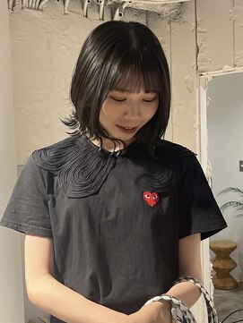 エイチ(811) 成人式ハイライトカラーマッシュショートロングヘアグレージュ