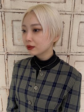 ロリム(RorriM) ダブルカラー ハイトーン ブリーチカラー 抜きっぱなしブロンド