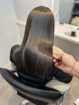 ウィステリア アネックス 銀座(WISTERIA ANNEX) グレージュ/ULTOWA/メテオ/艶髪/縮毛矯正/髪質改善カラー/東銀座