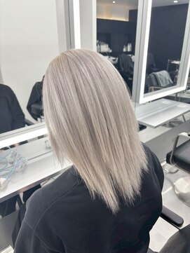 テイス 新宿(TACE) [新宿駅/ココアベージュ/クラゲヘアー/オリーブグレー]