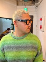 ビーバイエイトジェンツ(Bee by EIGHT GENTS)&nbsp;刈り上げセンターパート/波巻きツイストスパイラル/心斎橋