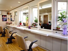 HAIR　STUDIO　M　【ヘアースタジオ　エム】