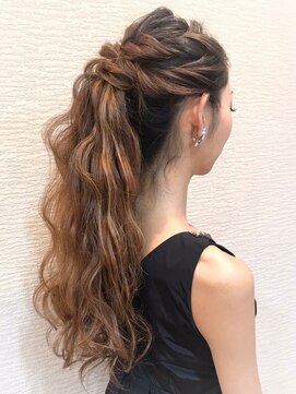 アメリ(AMELIE) 波ウェーブポニーテール