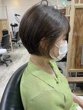 フェリア 梅田(FERIA) ショートボブ