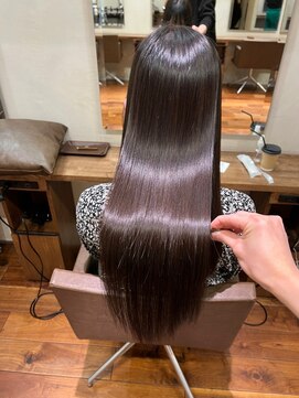 キュア 表参道(CURE) 黒髪/グレージュカラー/ココアベージュ/ヘルシーロング[表参道]