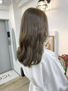 イコ 表参道原宿(ico) オリーブベージュ