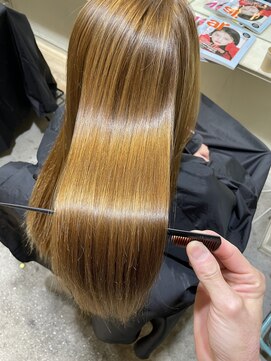 ロロ(ro-ro) 【恵比寿 ro-ro】ブリーチ、ハイダメージ毛と潤艶髪