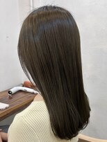 ファルベ(Farbe) 簡単で綺麗に見えるワンカールレイヤーカットベージュ