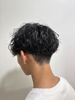 ハロ 蕨(HALO)&nbsp;人気！波巻きパーマ【阿部佑香】