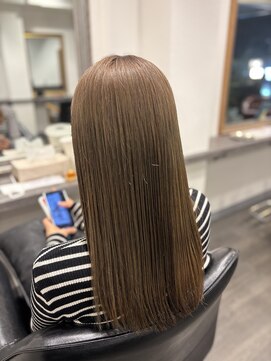 ヘアーアンドメイクアップ ケー インターナショナル 神楽坂(Ke' International) 複雑履歴からできるワンブリーチカラー