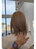ホワイトベージュ