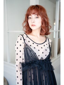 マグノリア オモテサンドウ(MAGNOLiA Omotesando) キュートカジュアルなミディアムスパイラル・・・HINATA