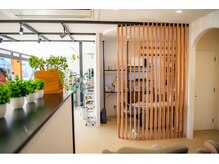 タクト(TACT)の雰囲気（準個室感のある空間）