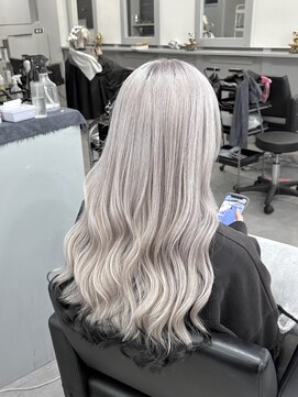 シェイロ(Cielro) ホワイトカラー×エンドカラー