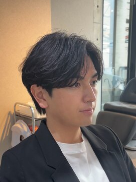 ブルニール 心斎橋(BLEUNIR) フェザーパーマ　シャドウパーマ　軽め　ビジネスヘア