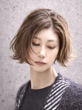 ビュートリアム 梅田(BEAUTRIUM) ショートボブ/外ハネ/30代/40代/梅田/