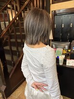 ハレケルーピディア(HAREKE loopidia)&nbsp;伸びても気になりずらい？！無造作ハイライト