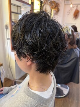 ロウスリー(Lowsly) ゆるふわショートパーマ　丸みショートボブパーマ20代30代40代